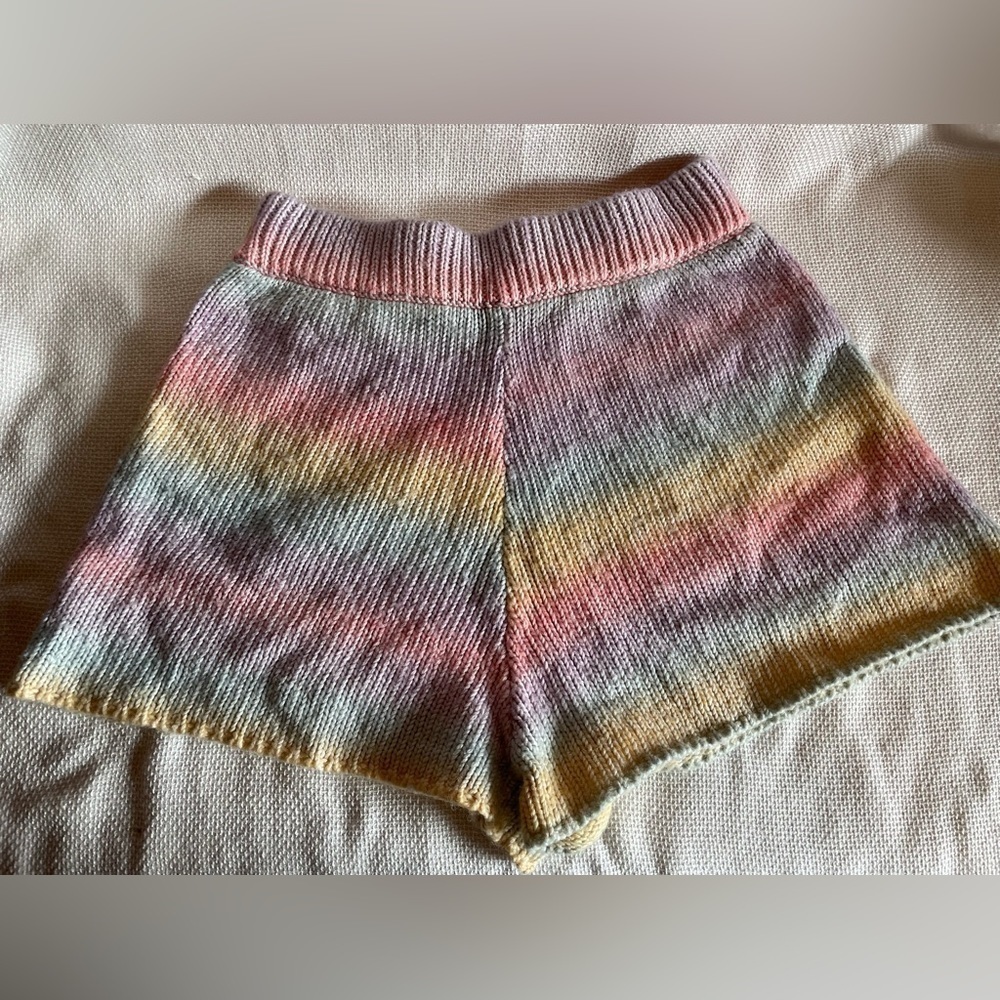 Something Navy knit shorts - Picture 4 of 4